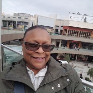 Meet your Posher, Norma